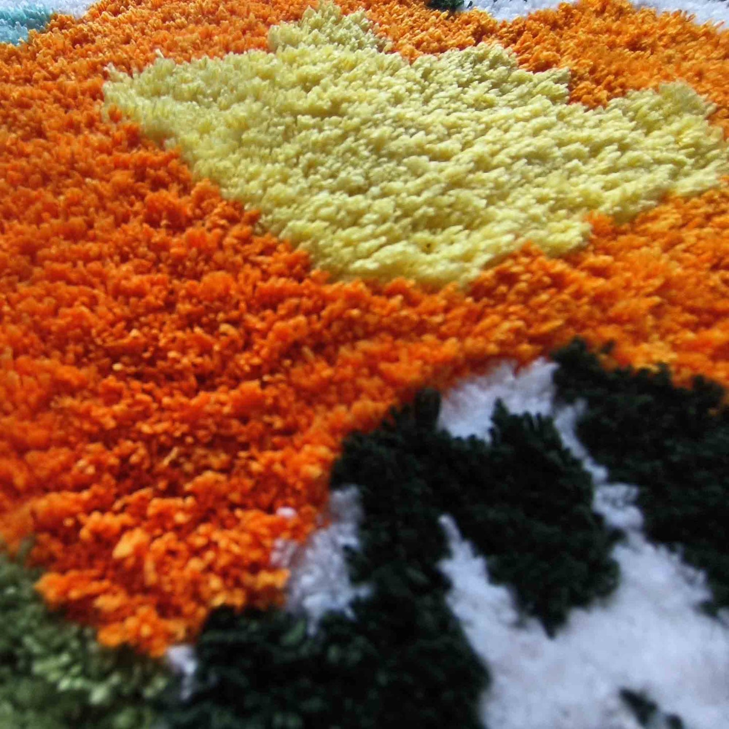 JoySwallow Cheer Up Three Little Daisy Tufted Bathmat, Floral Bathroom Rug, Flower Area Rug, Floral Bedroom Rugs