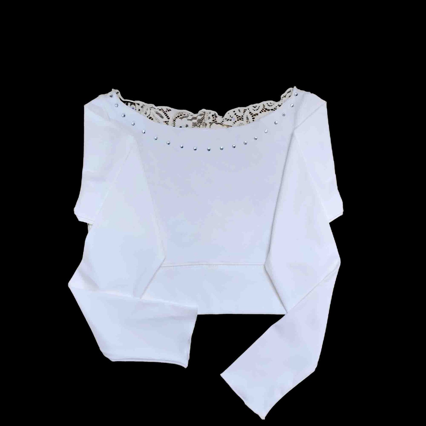 Maßgeschneiderte Eiskunstlauf-Crop-Tops – Weiß, langärmlig, weißer Spitzenrücken mit roten Strasssteinen und personalisierten Initialen 